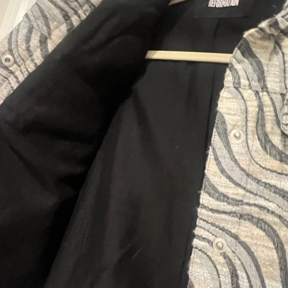 Reformation jacket - Picture 6 of 7